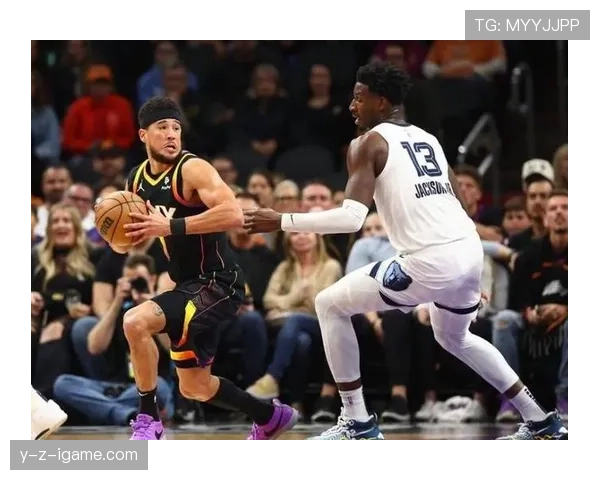 努尔基奇助力太阳队抢下关键篮板,助球队稳住西部排名 努尔基奇助力太阳队抢下关键篮板,助球队稳住西部排名